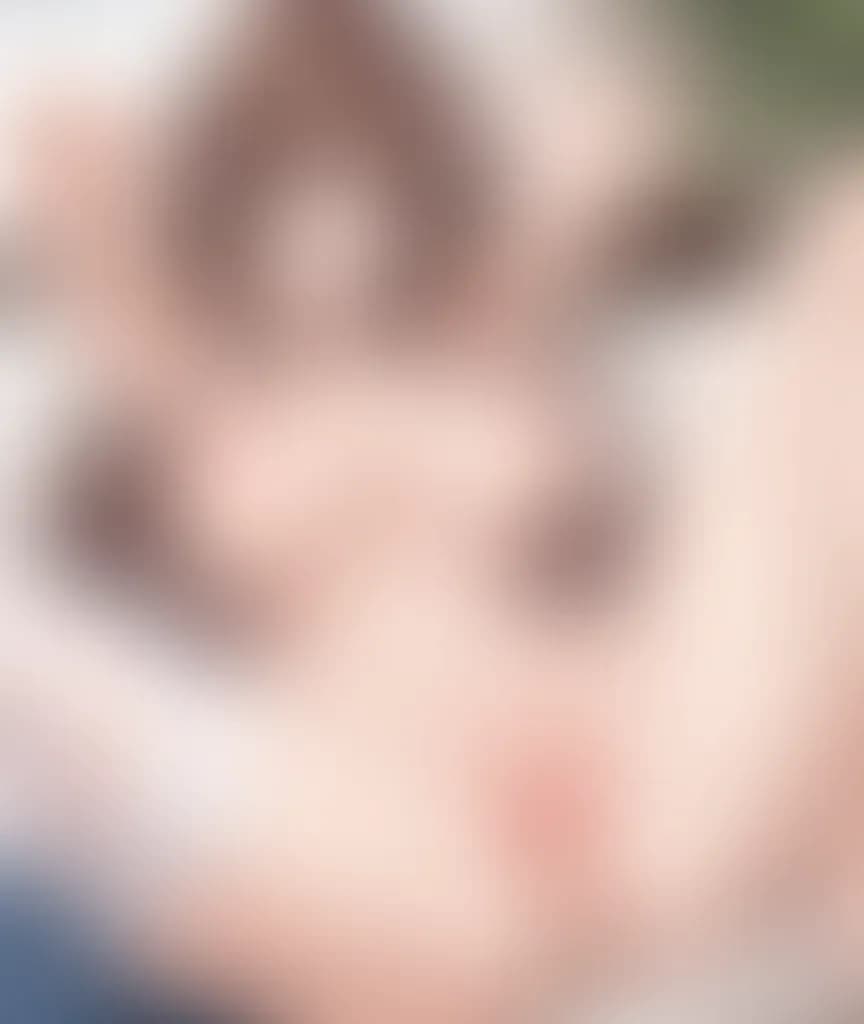 Blurred preview image