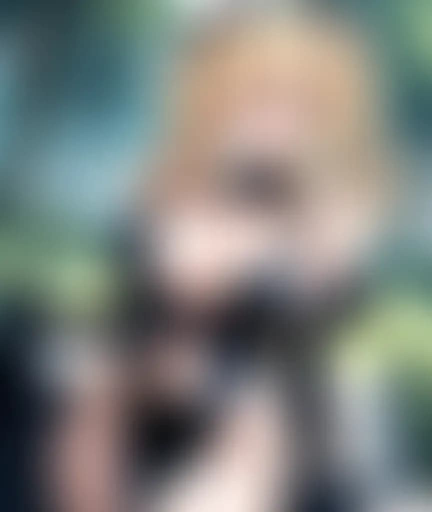 Blurred preview image