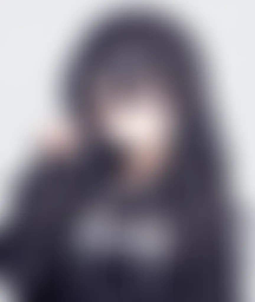 Blurred preview image