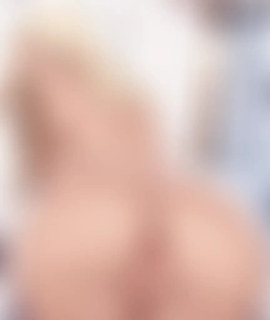 Blurred preview image