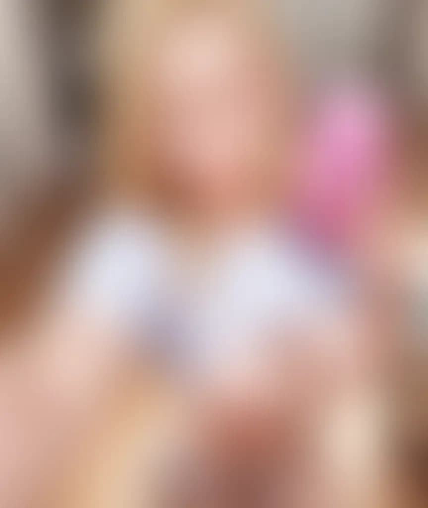 Blurred preview image