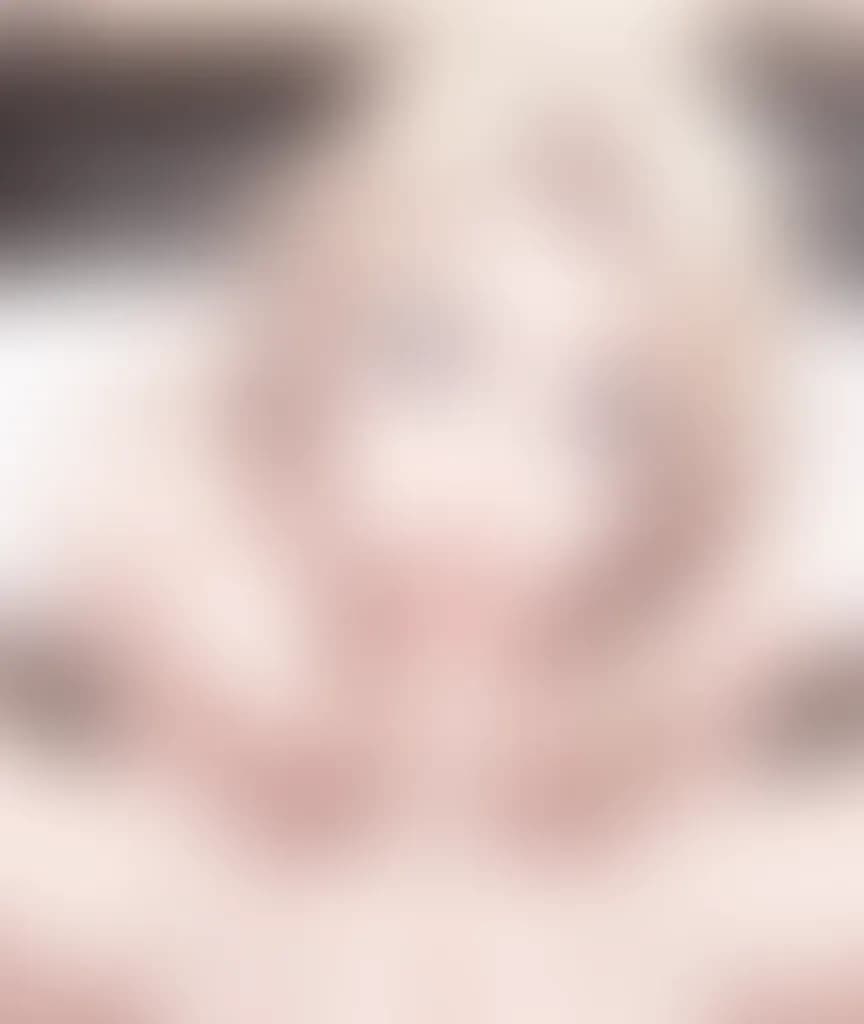 Blurred preview image