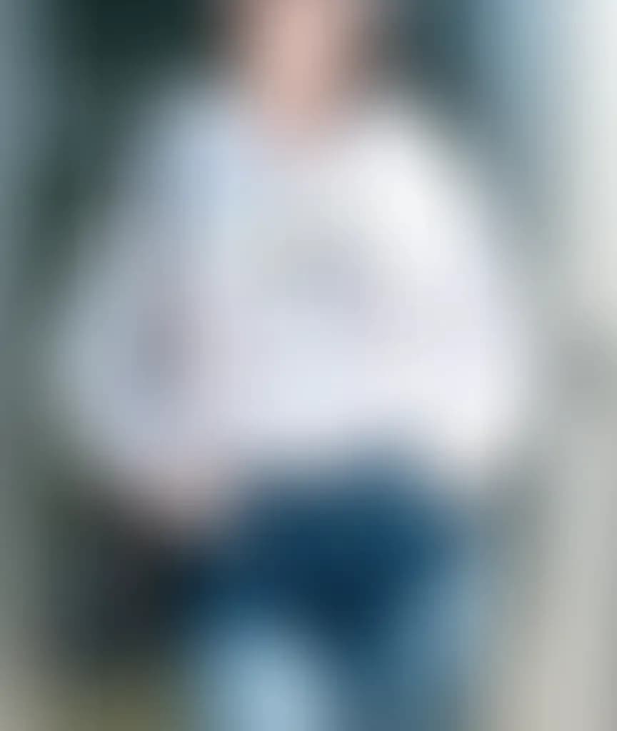 Blurred preview image