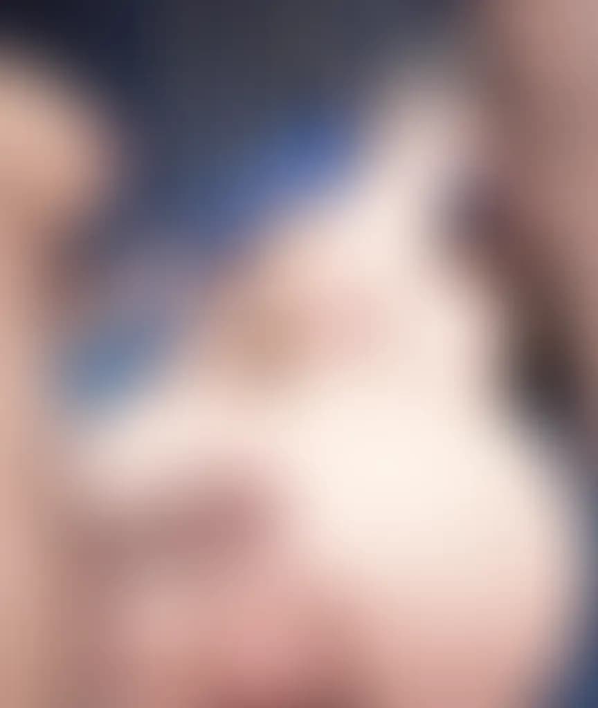 Blurred preview image