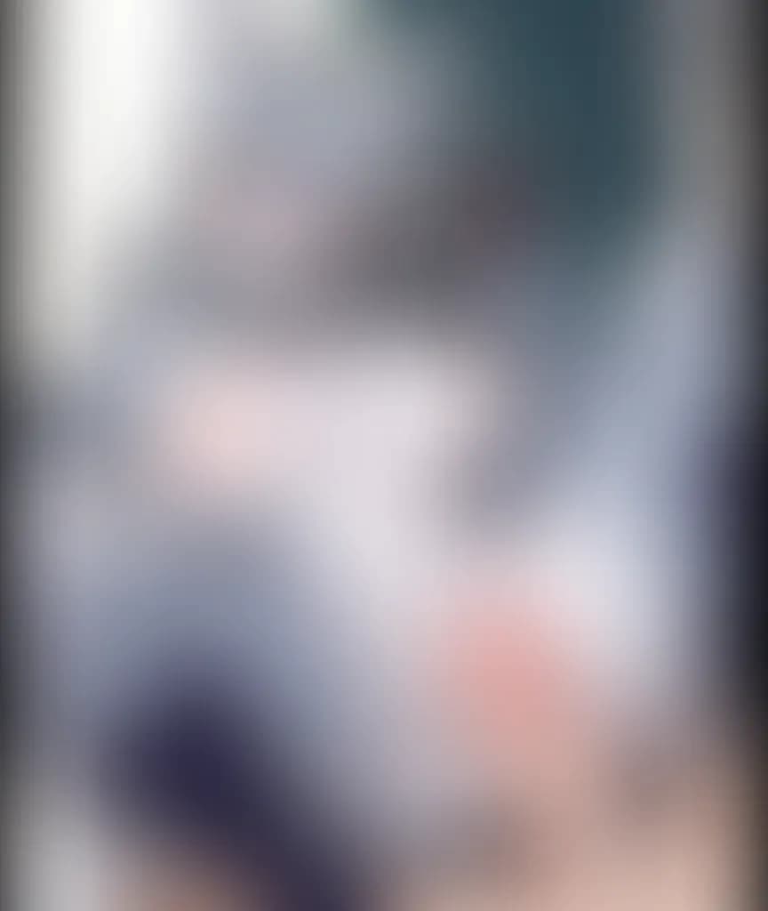 Blurred preview image