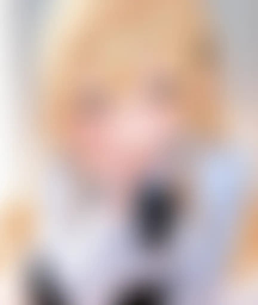 Blurred preview image