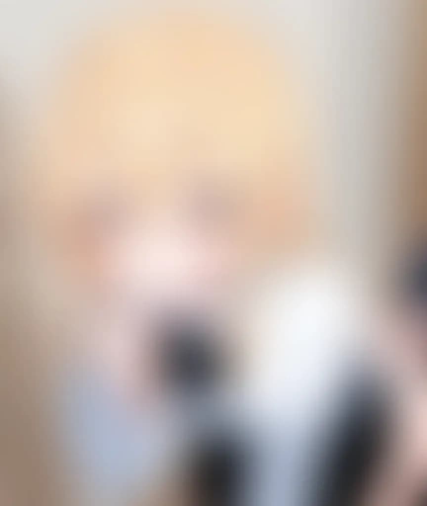 Blurred preview image