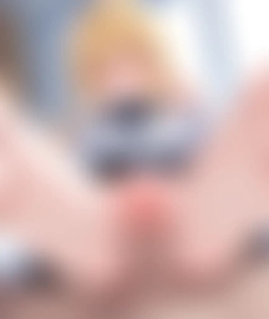 Blurred preview image