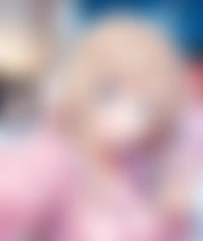 Blurred preview image