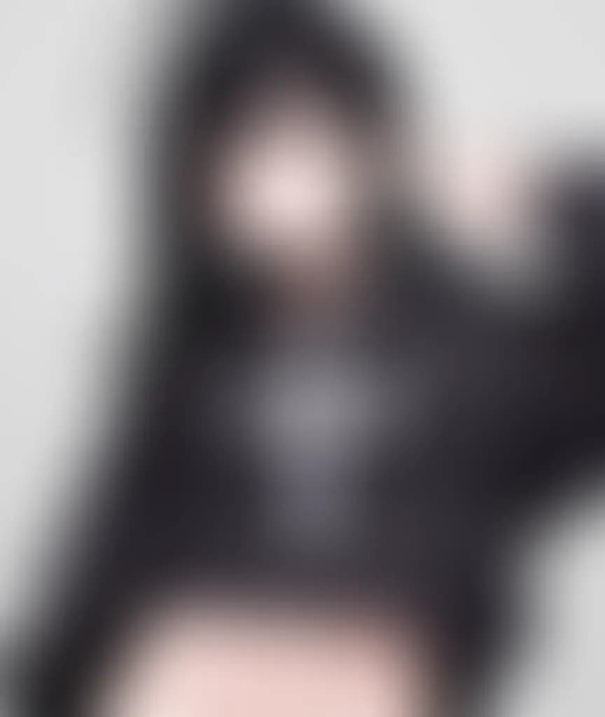 Blurred preview image
