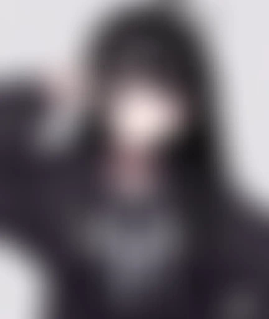 Blurred preview image