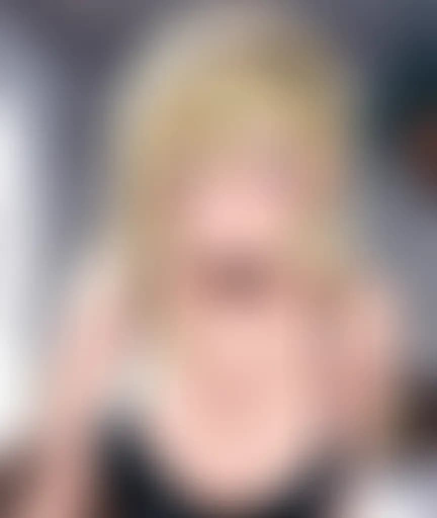Blurred preview image