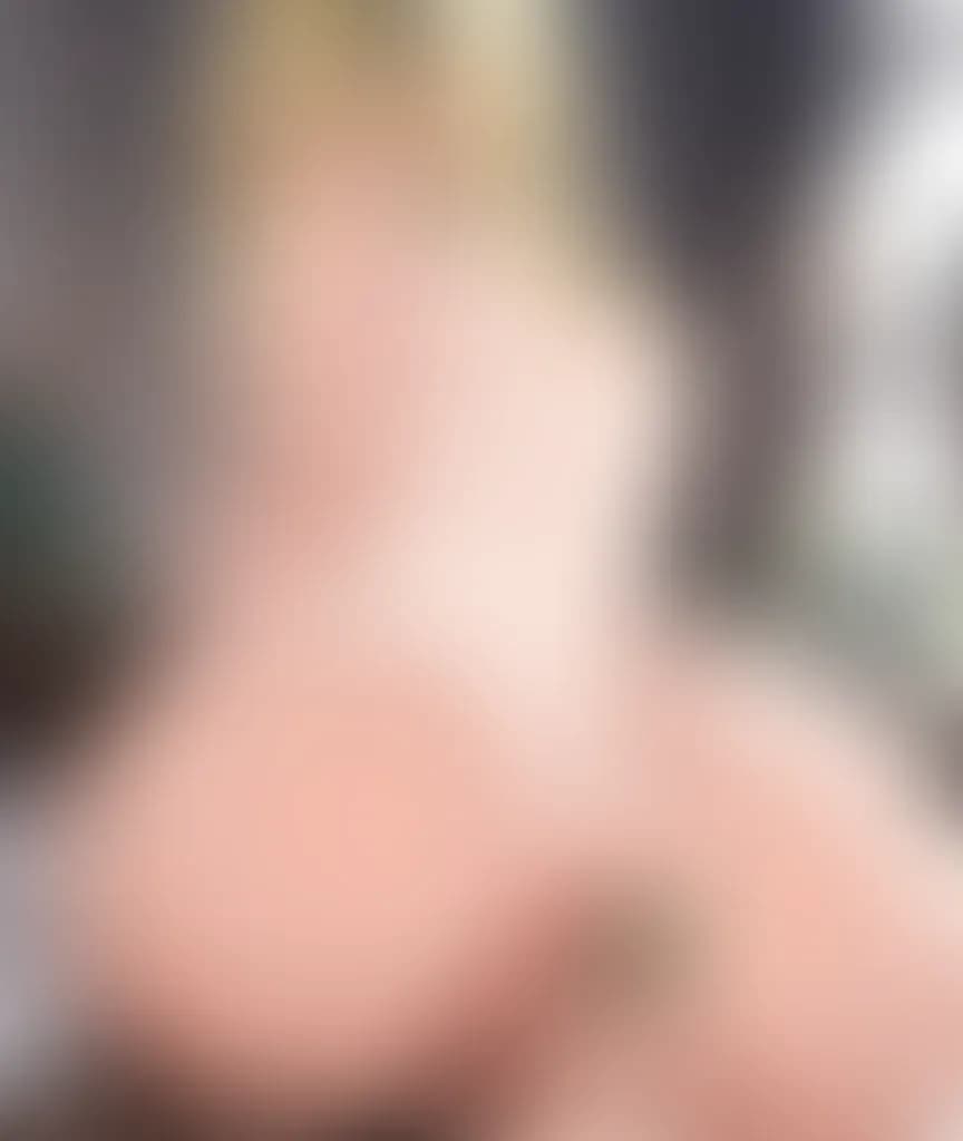 Blurred preview image