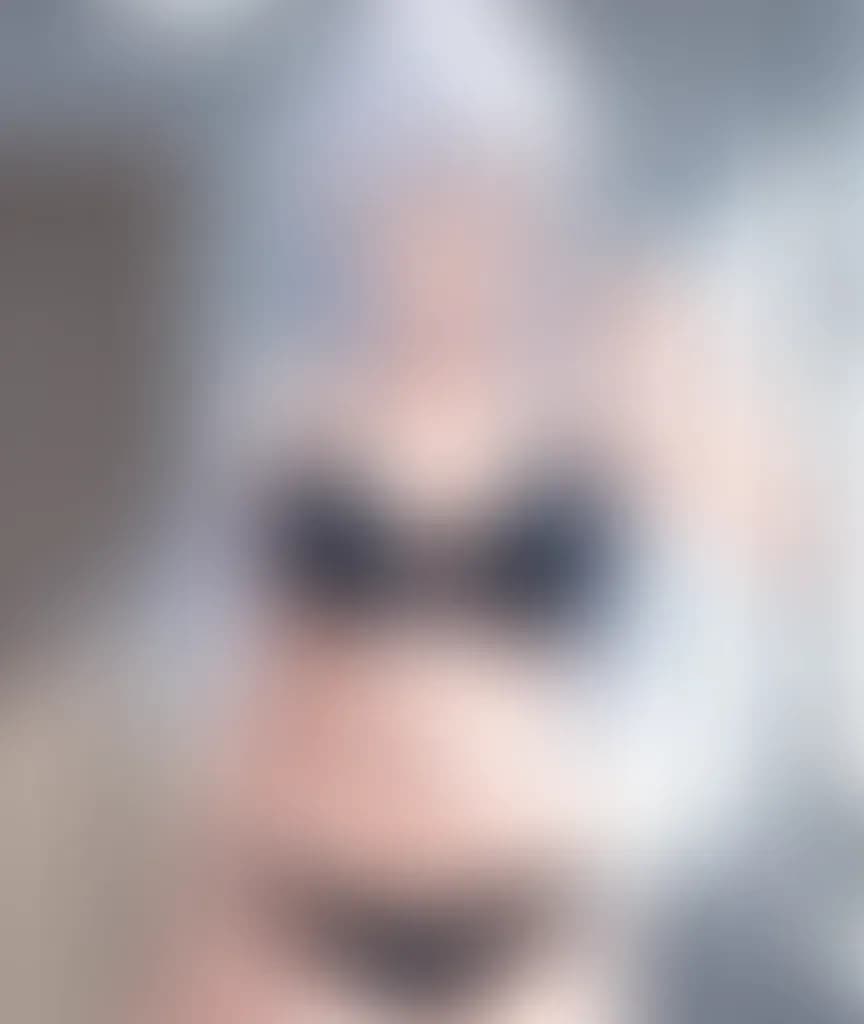 Blurred preview image