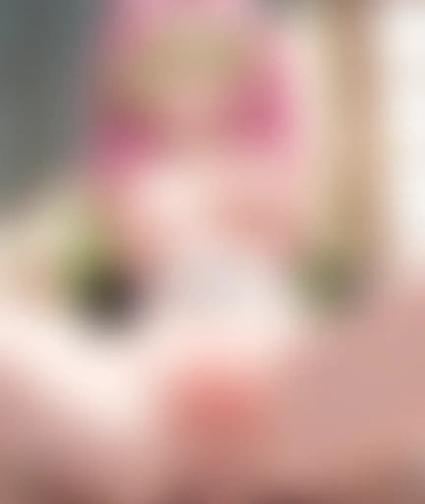 Blurred preview image